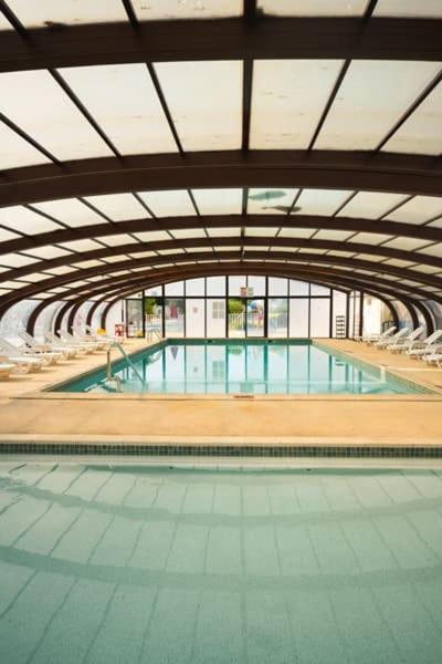 Camping Officiel Siblu Domaine De Dugny Onzain Exterior foto