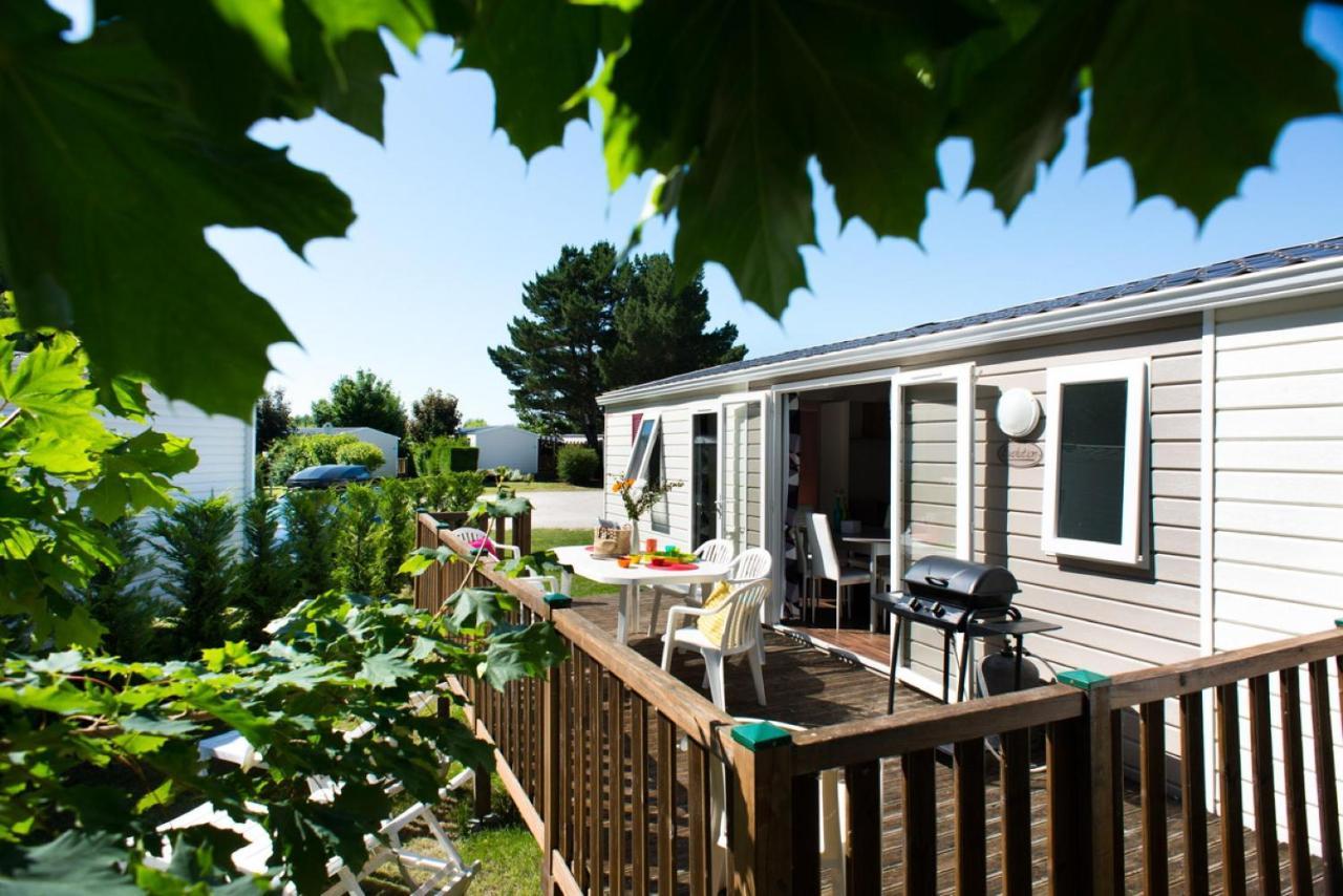 Camping Officiel Siblu Domaine De Dugny Onzain Exterior foto